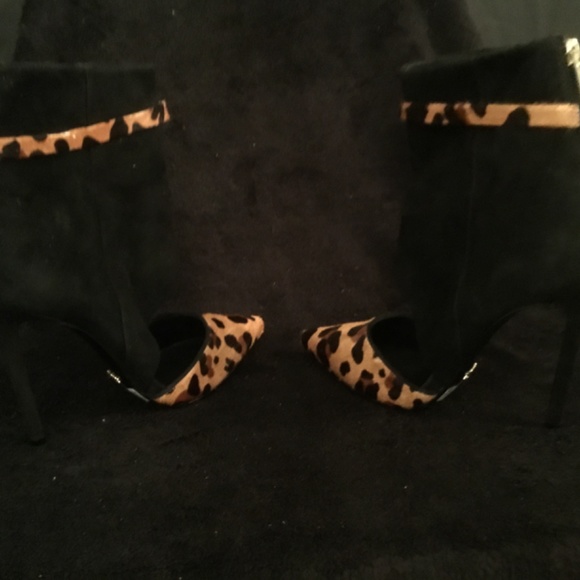 Schultz black suede and  cheetah Calf hair boots size 8 (has defects) - Picture 2 of 9
